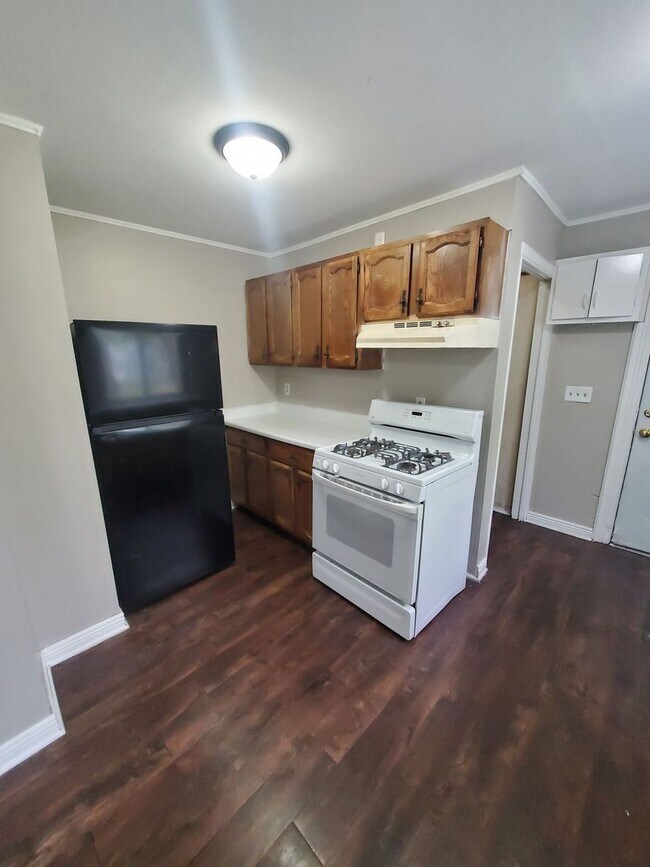 Building Photo - 1613-1615 Taylor Ave. (Duplex)