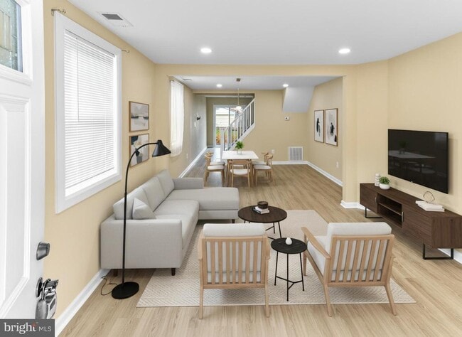 Building Photo - 28 B St