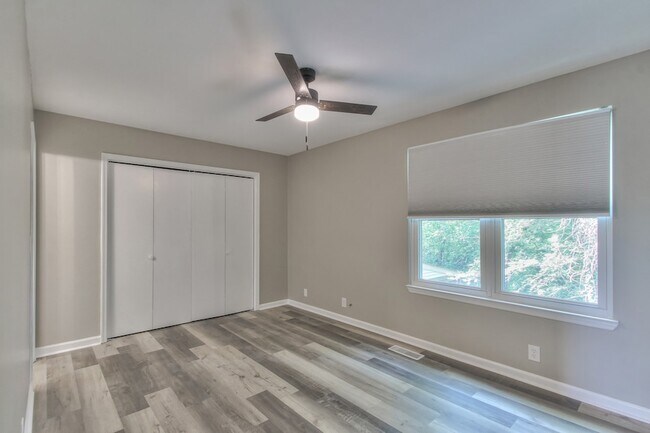 Building Photo - 2344 Tally Green Ct