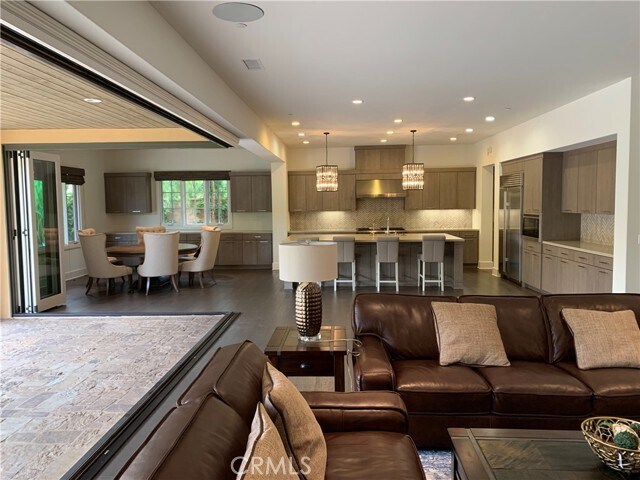 Building Photo - 115 Candleglow