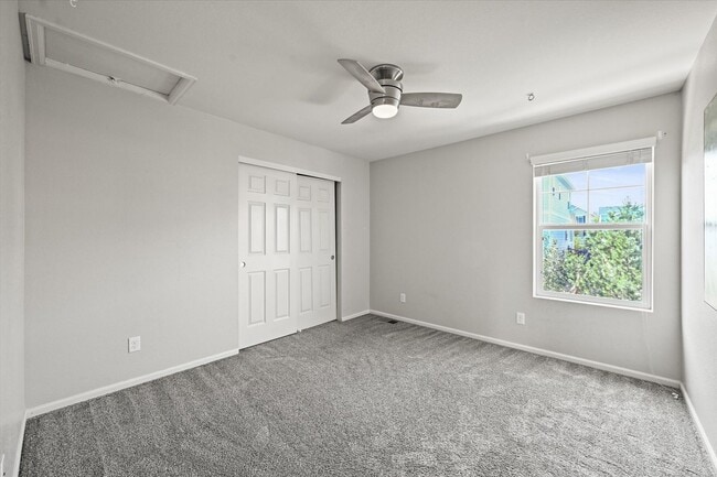 Building Photo - Beautiful 5 Bedroom Home- Move in Ready- C...