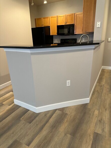 Kitchen Island - 13580 Technology Dr