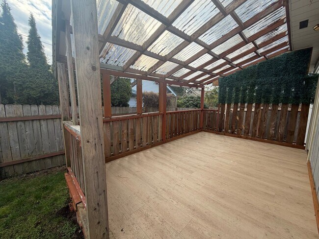 Building Photo - Beautiful 3-bedroom Tacoma Home! Apply Today