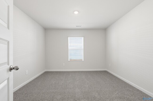 Building Photo - 9943 Sequoyah Cv Dr SE