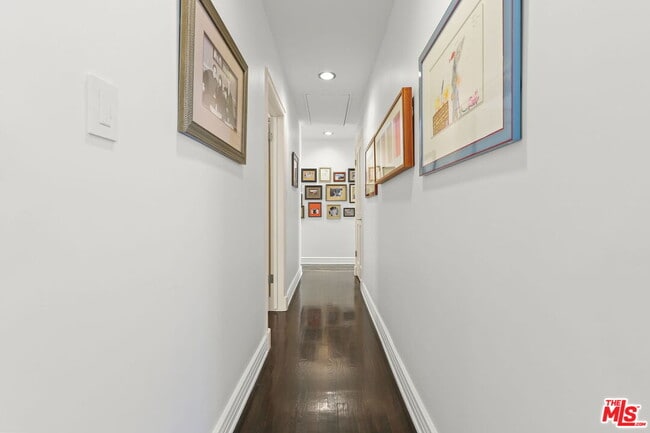 Building Photo - 1400 Jonesboro Dr