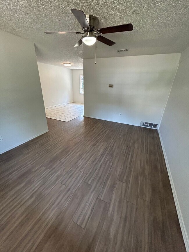 Building Photo - A hassle-free lifestyle