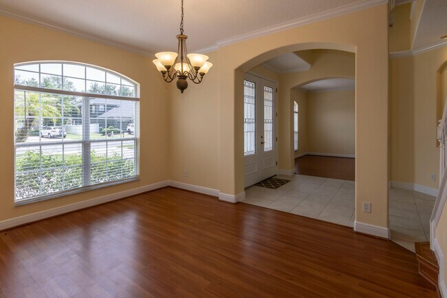 Building Photo - BEAUTIFUL 5 Bedroom/4 Bath Home Located in...
