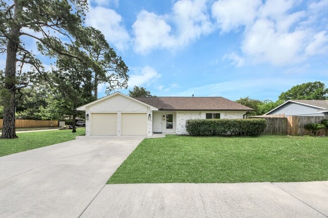 Building Photo - 7403 Shady Arbor Ln