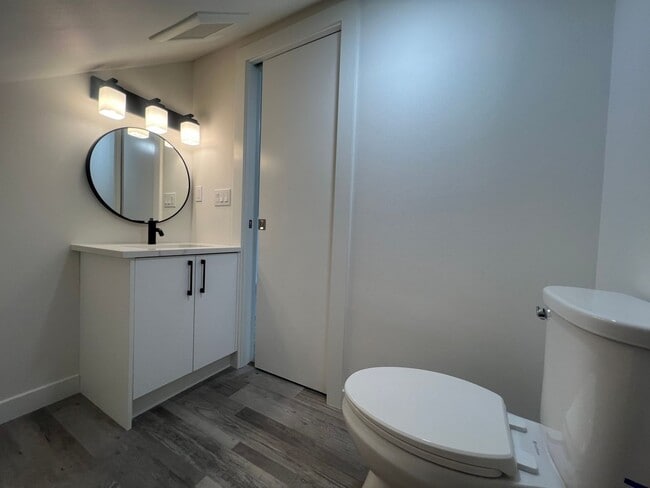 Building Photo - Beautifully Remodeled 3 Bedroom Home in Downtown Ferndale!
