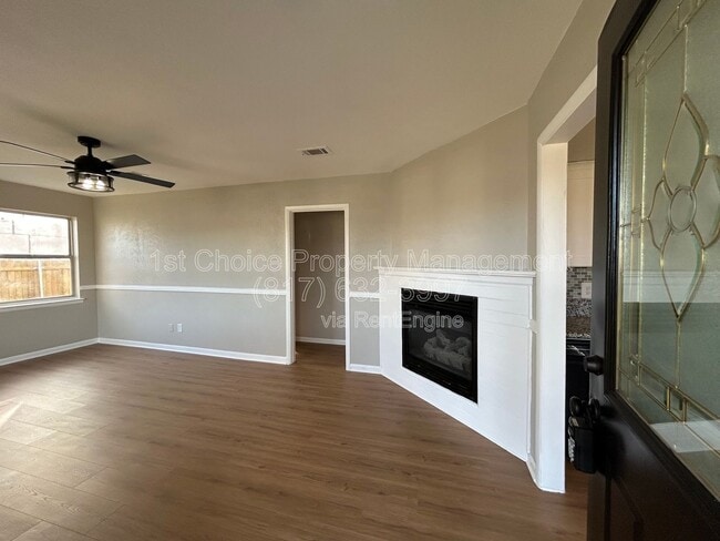 Building Photo - 5929 Gayle Dr