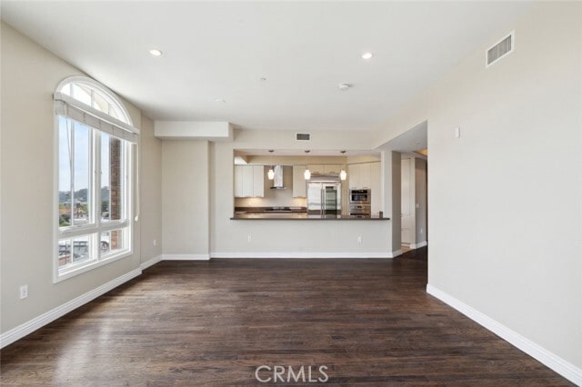 Building Photo - 619 Caruso Ave