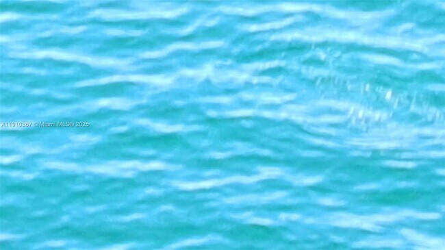 Building Photo - 1625 Kennedy Cswy