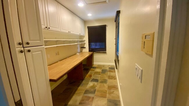 Building Photo - E Komo Mai! Your beautiful Kailua Oasis aw...