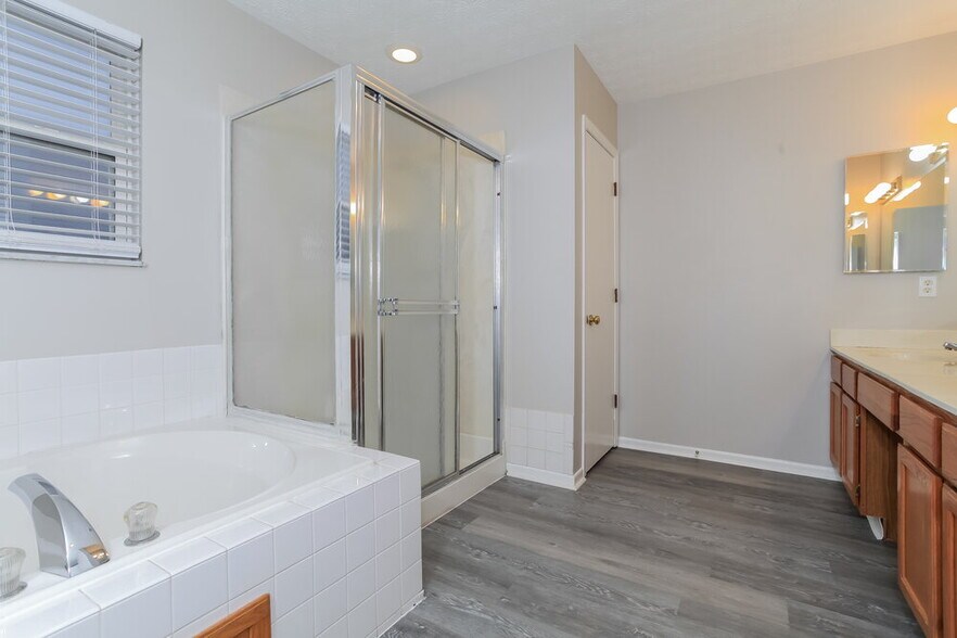 Building Photo - 3255 Cypress Point Ct
