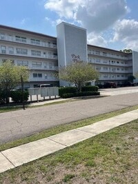 Building Photo - 5060 76th Ave N