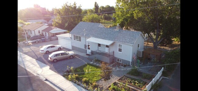 Building Photo - 565 E 300 N