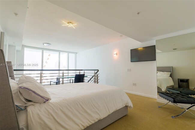 Building Photo - 41 SE 5th St