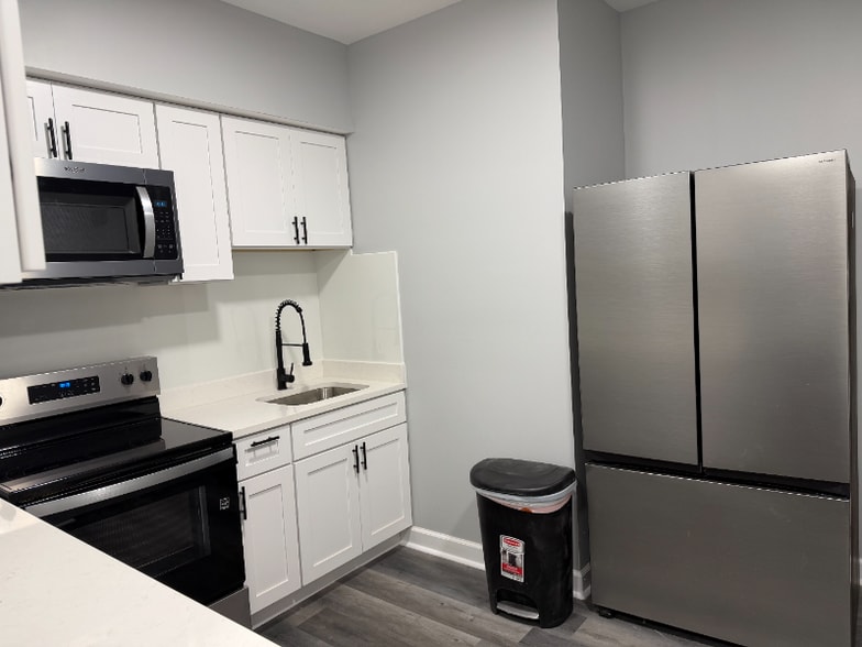 Building Photo - 3718 E Lombard St