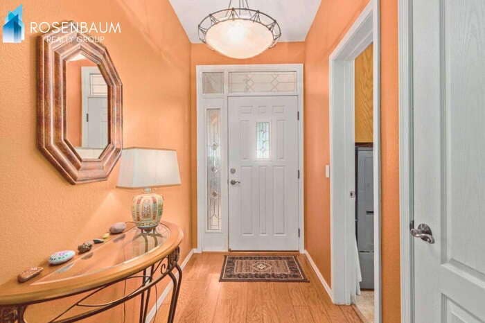 Building Photo - 15310 S Kline Pl