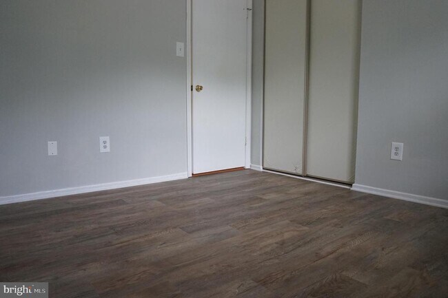 Building Photo - 4382 Harvester Farm Ln