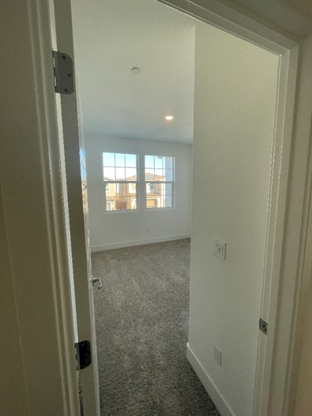 Building Photo - 4803 Lukella Dr