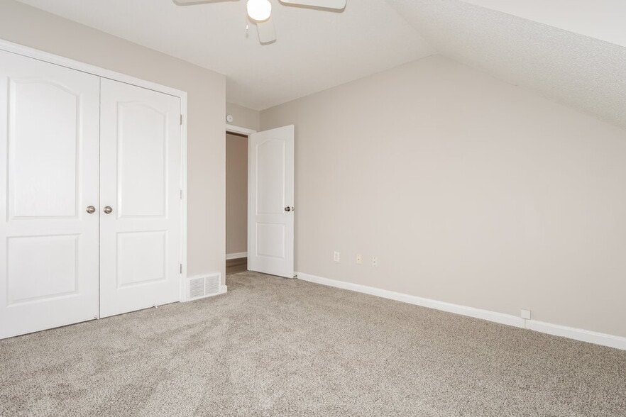 Building Photo - 1506 Lawson Dr