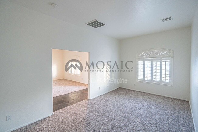 Building Photo - 21316 E Via Del Rancho Rd