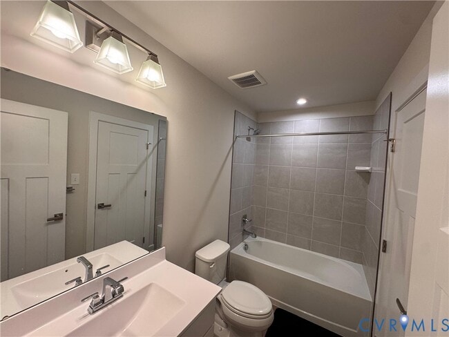 Building Photo - 112 Avenda Ln