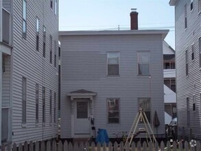 Building Photo - 231 Spruce St