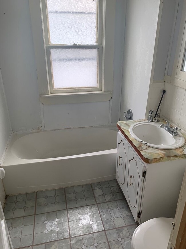 Building Photo - 3395- 3397 W. 100th