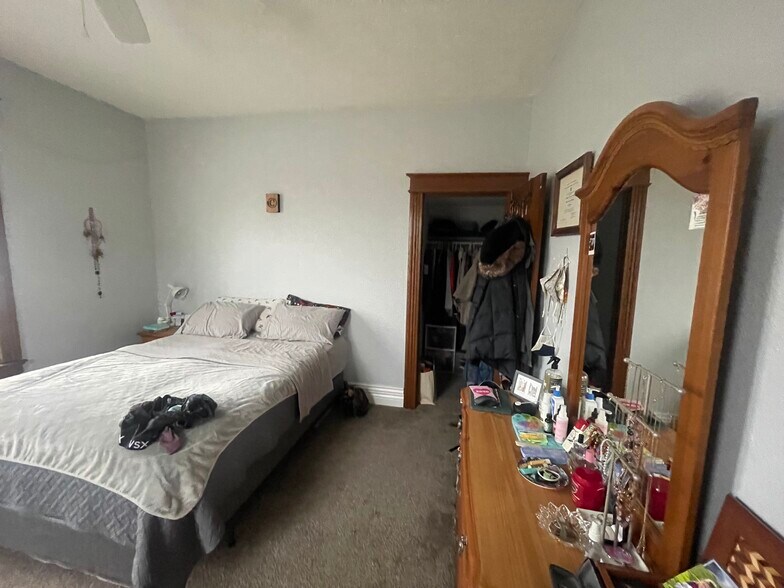 Building Photo - 22 West Ave