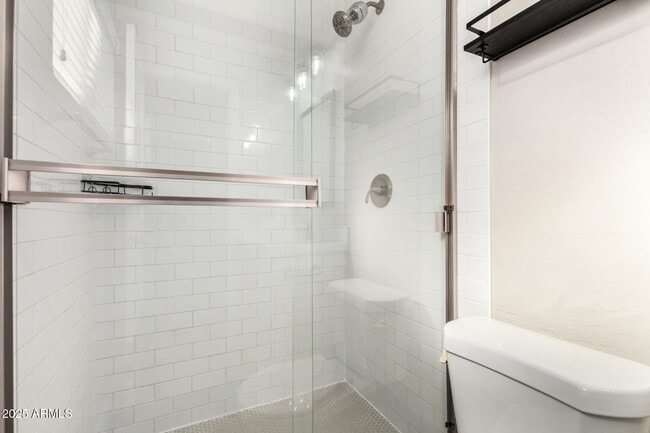 Building Photo - 331 E Continental Dr