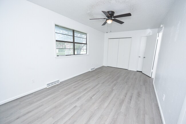 Building Photo - 803 S Jefferson Ave