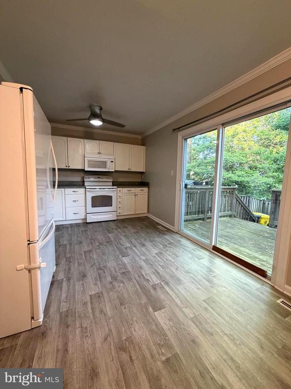 Building Photo - 204 Michele Cir