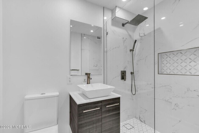 Building Photo - 480 Ocean Blvd
