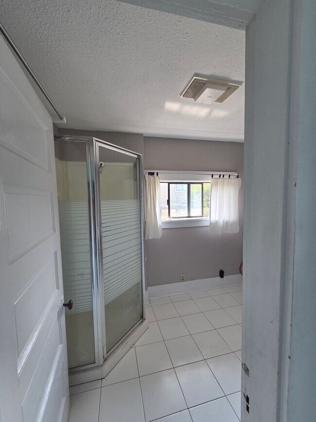 Building Photo - 4 bedroom 2 bath in Chehalis