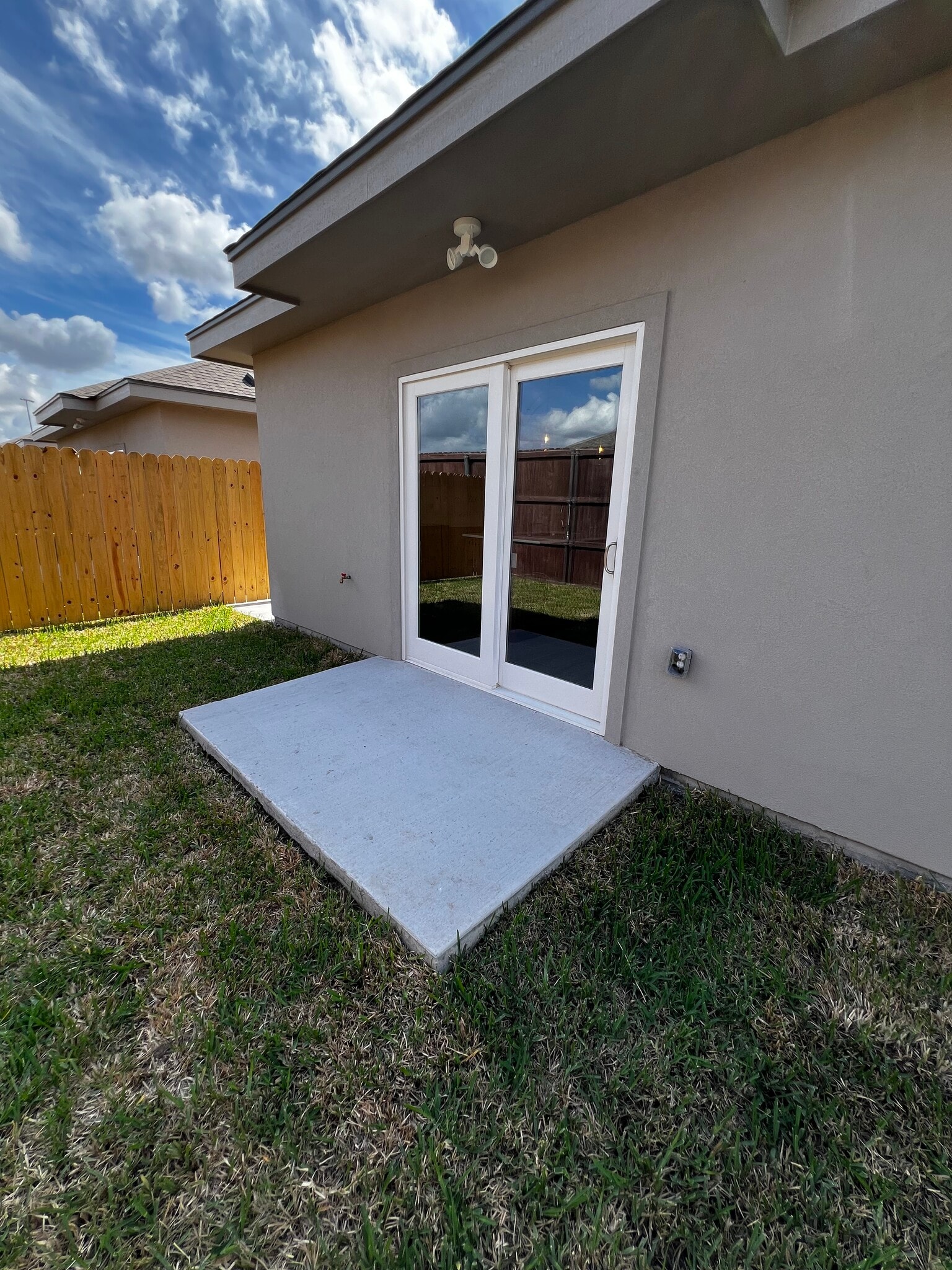 Building Photo - 3316 Duke Ave