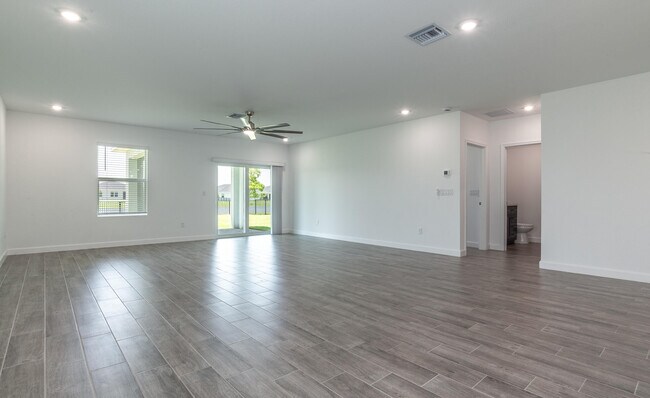 Building Photo - 6378 Windwood Wy
