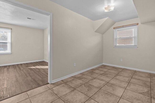 Building Photo - For Rent in Beautiful Chesapeake!