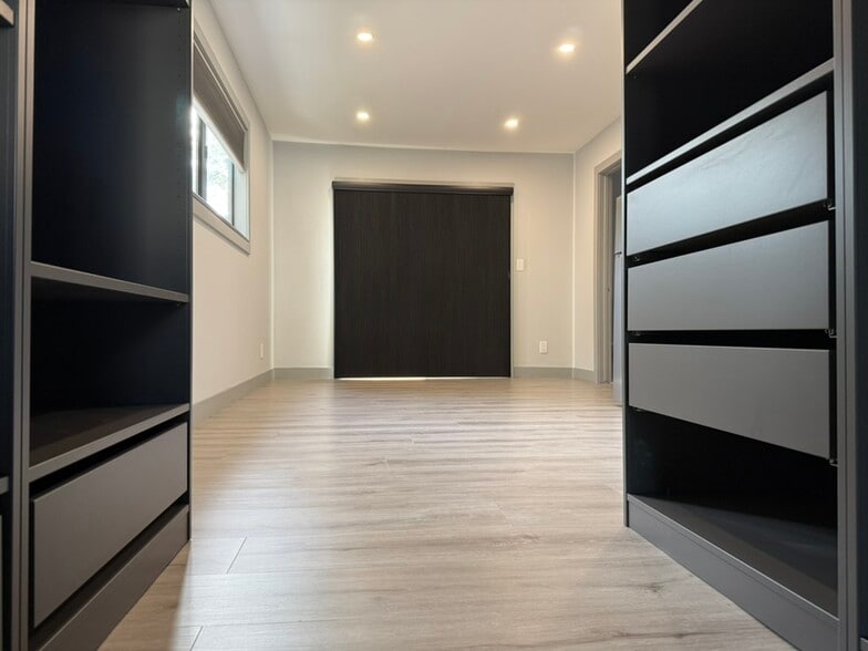 Building Photo - 3420 Midas Ave