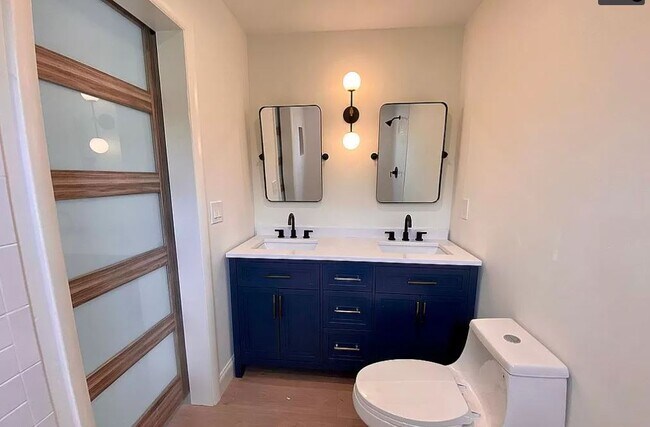 Building Photo - 94 Ivanhoe Dr