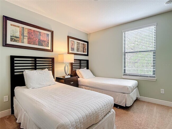 Building Photo - 8149 Roseville Blvd