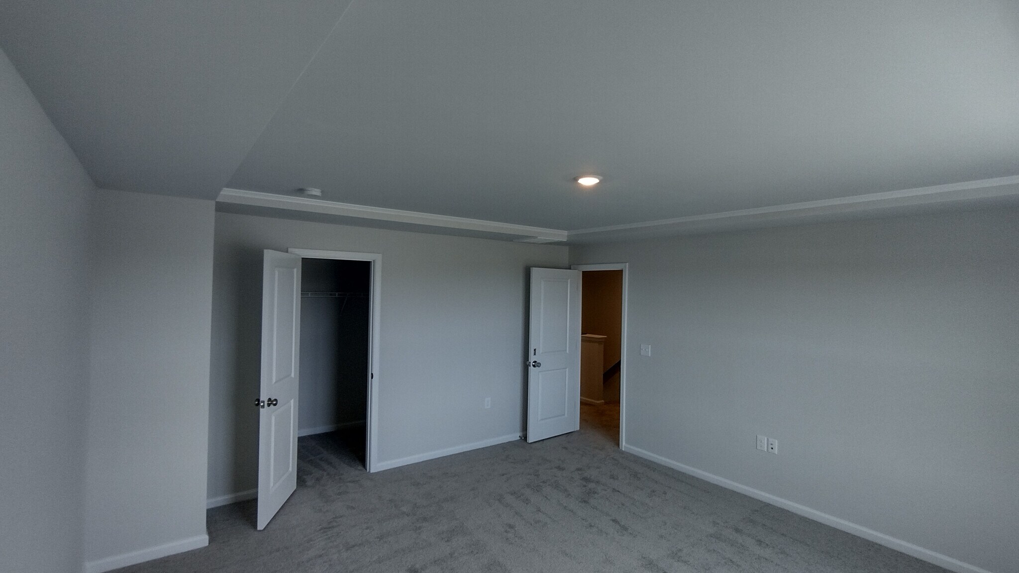 Building Photo - Room in Townhome on Terrawood Dr
