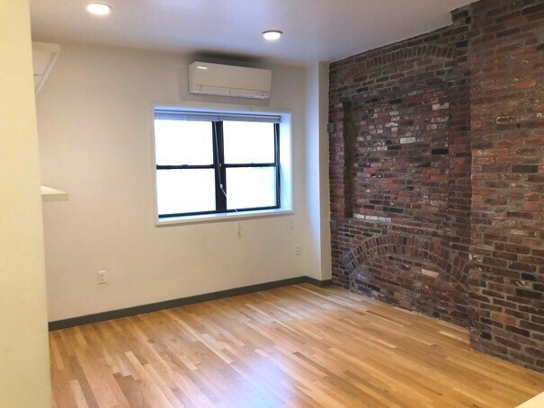 Building Photo - 149 Bowdoin St