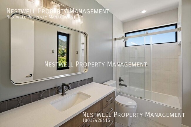 Building Photo - Brand New Luxury Home in Woodland Hills