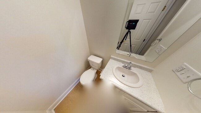 Building Photo - 2 Bed / 1.5 Bath Townhouse for Rent in Monaca, PA!