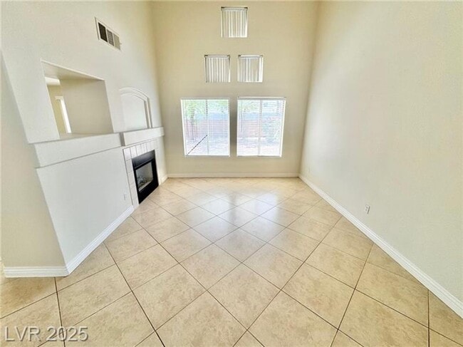 Building Photo - BEAUTIFUL 3 BEDROOM HOME IN SUMMERLIN