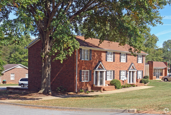 Building Photo - North Franklin