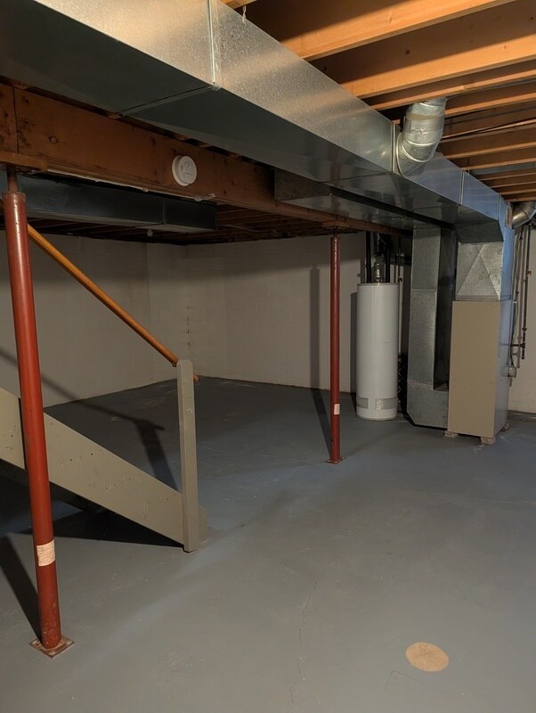 Building Photo - 224 3rd St