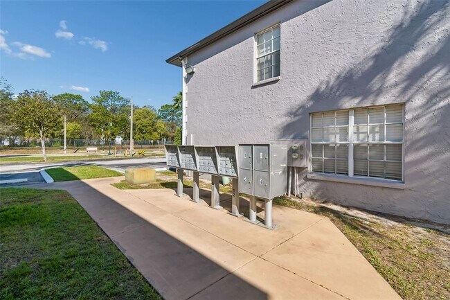 Building Photo - 5182 Sunridge Palms Dr